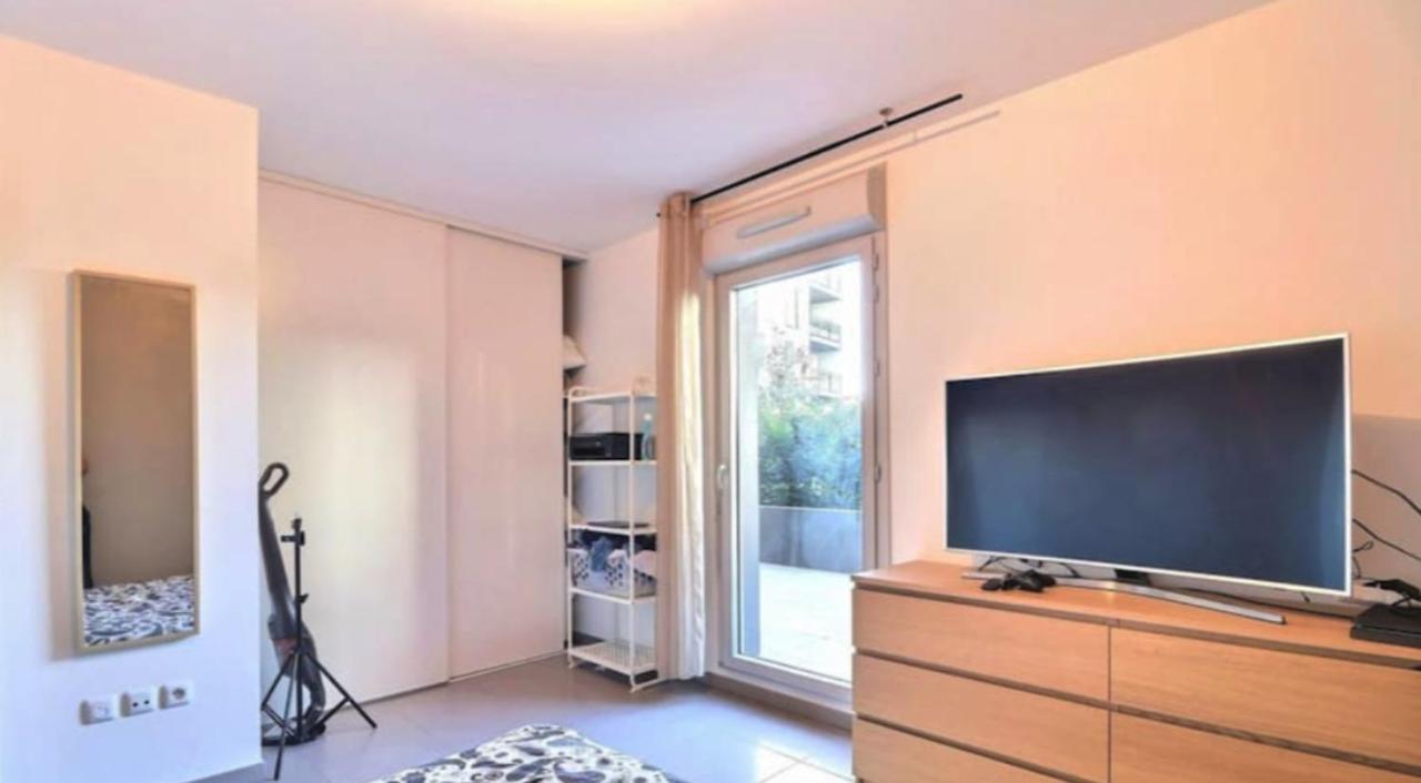appartement spacieux avec grande terrasse Marseille Extérieur photo